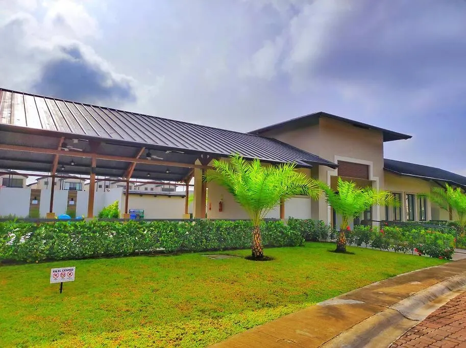 Nueva Hermosa Casa Via Samborondon Coliving Ecuador Гуаякиль Апартаменты